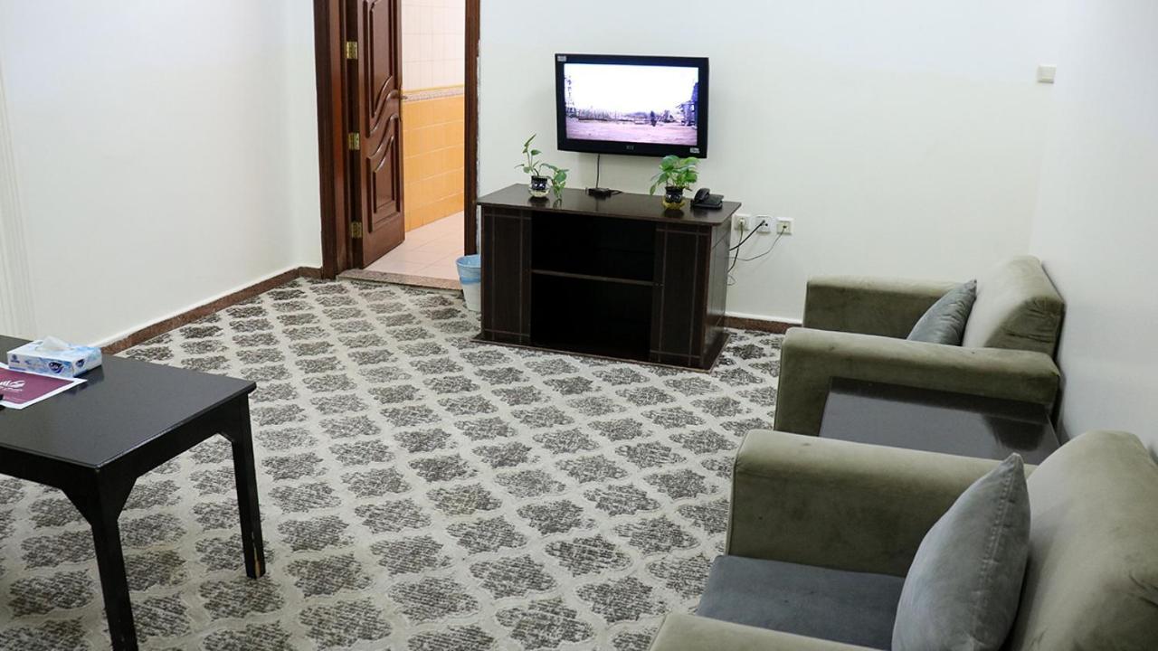 Al Farhan Hotel Suites Riad Exterior foto
