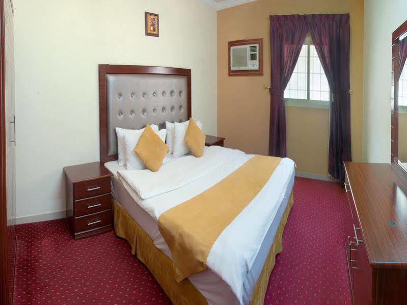 Al Farhan Hotel Suites Riad Exterior foto